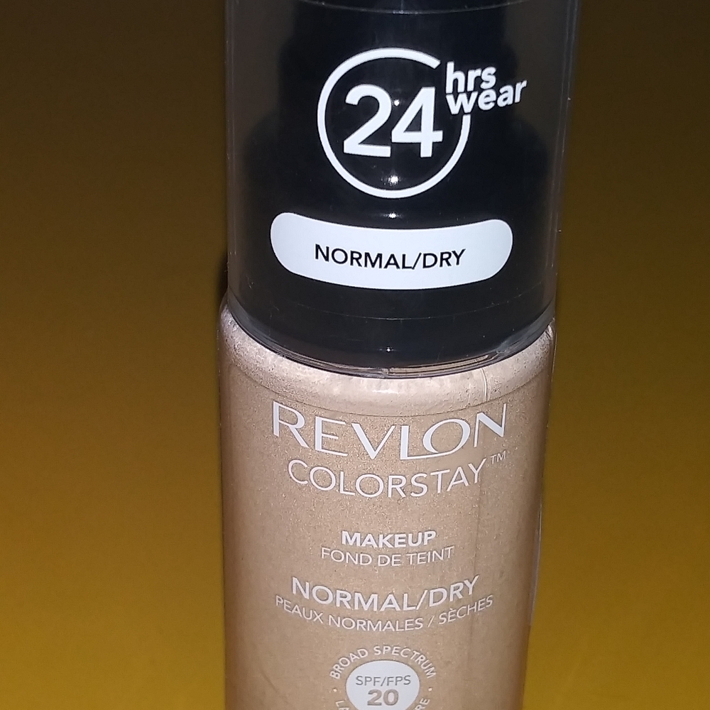 Revlon foundation - Picture 3 of 5